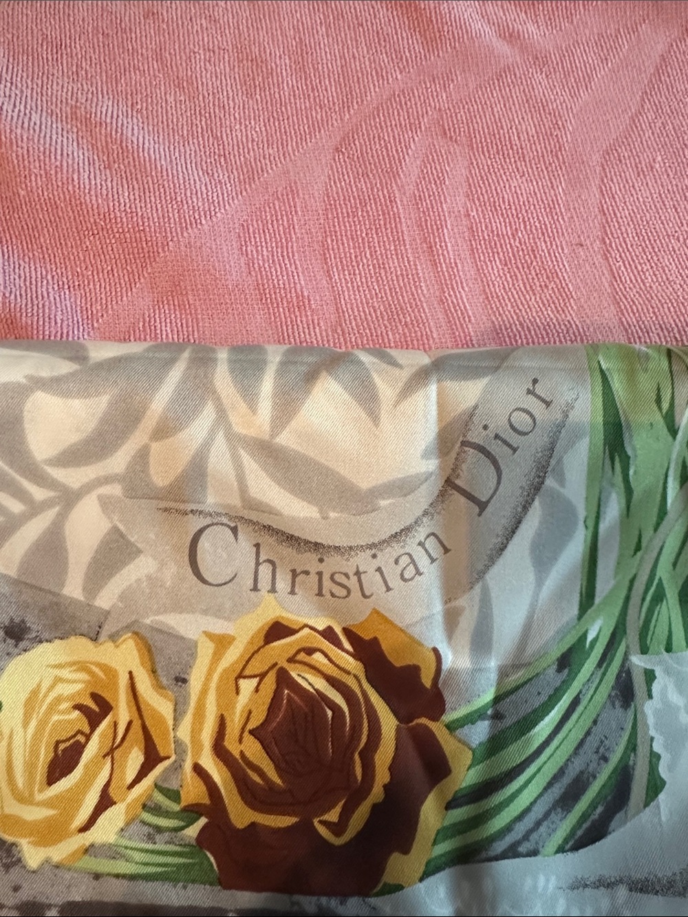Dior Decorative large scarf in Pink, Yellow, Green and Gray - Picture 2 of 4